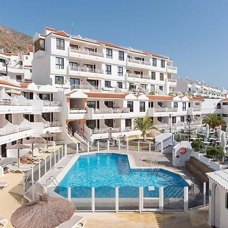 Greatly Located Apartment With Heated Pool, Los Cristianos Los Cristianos  Exterior photo