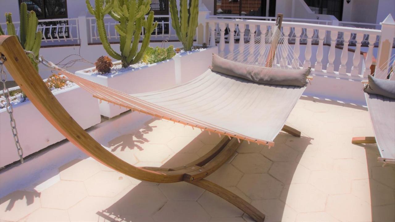 Greatly Located Apartment With Heated Pool, Los Cristianos Los Cristianos  Exterior photo