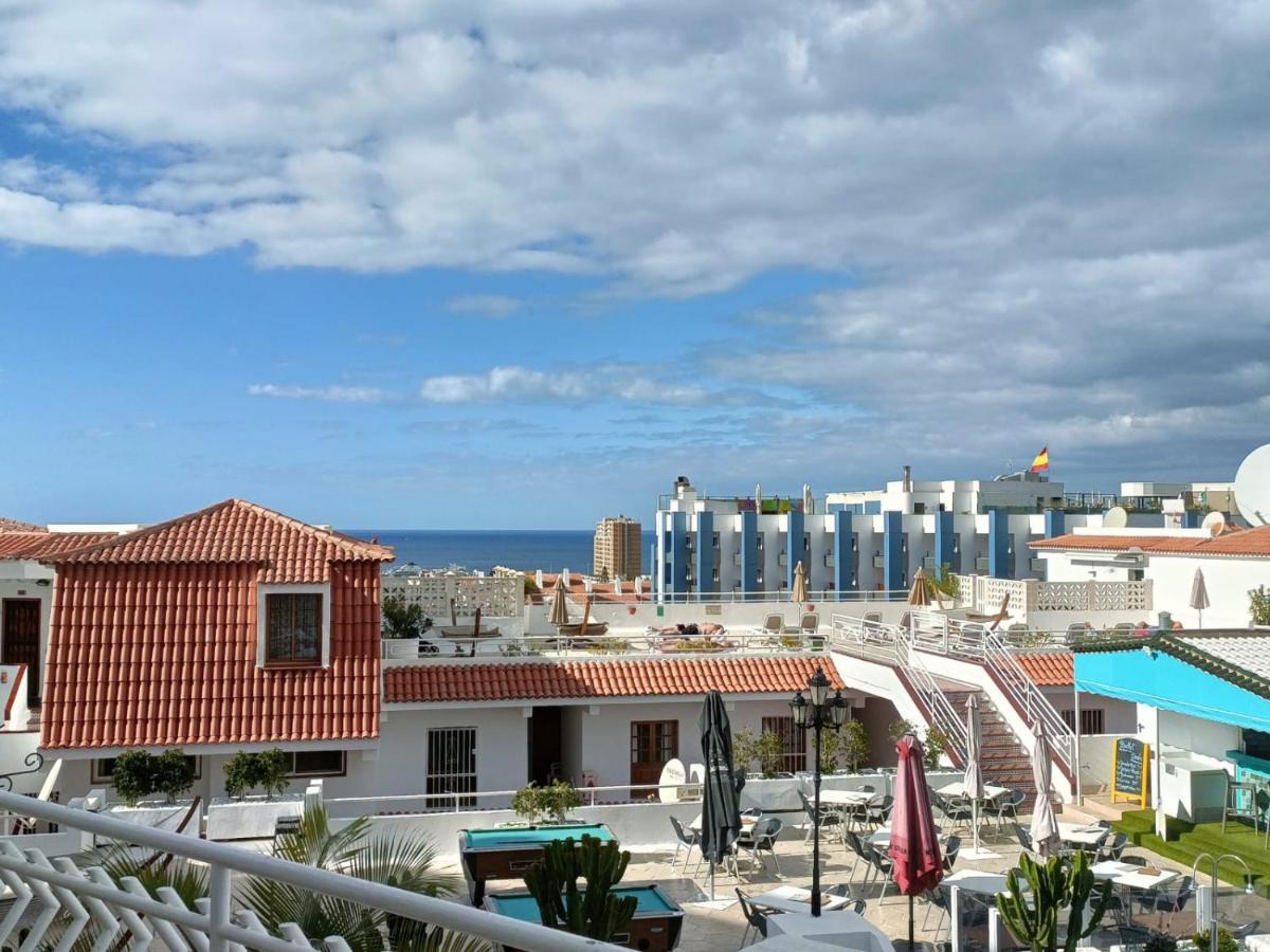 Greatly Located Apartment With Heated Pool, Los Cristianos Los Cristianos  Exterior photo