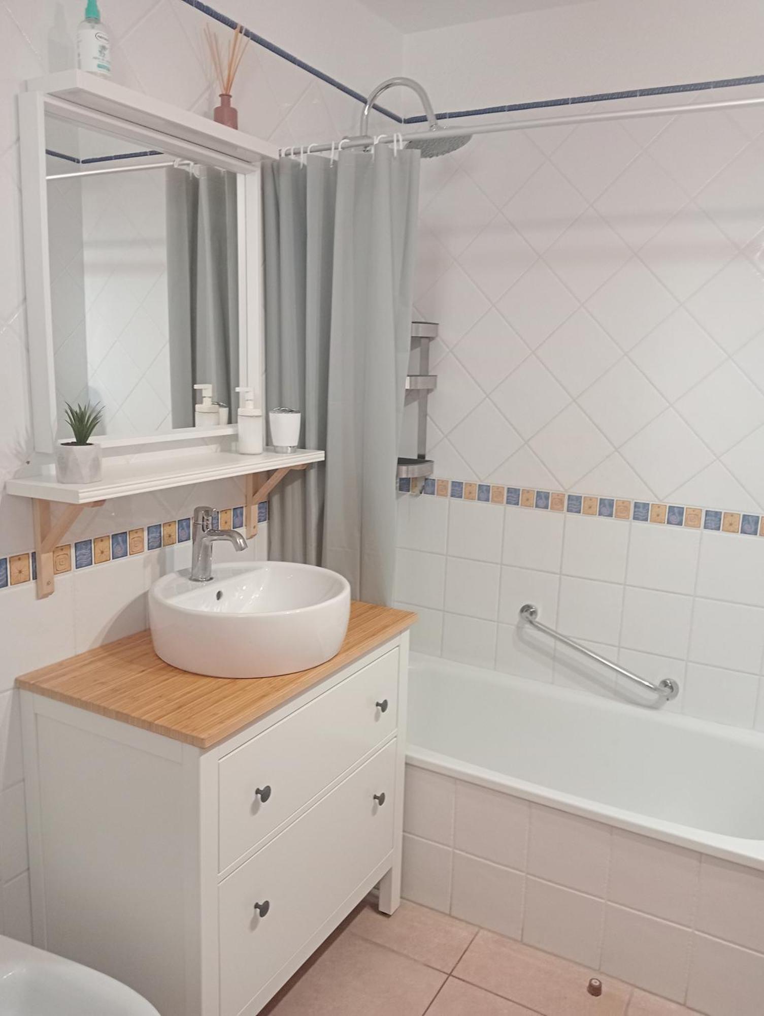 Greatly Located Apartment With Heated Pool, Los Cristianos Los Cristianos  Exterior photo