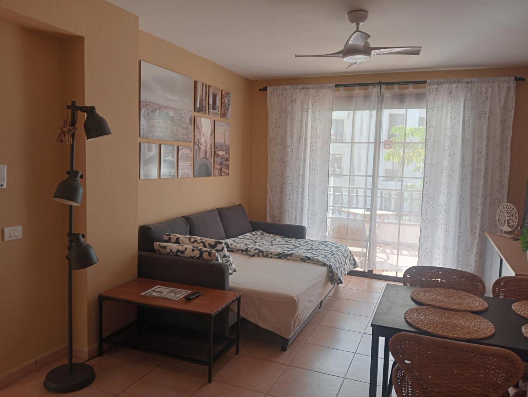 Greatly Located Apartment With Heated Pool, Los Cristianos Los Cristianos  Exterior photo